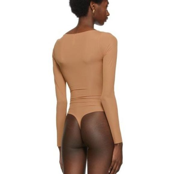CT1142 SKIMS JELLY SHEER LONG SLEEVE SCOOP NECK BODY SUIT COLOR SIENNA - Picture 3 of 3
